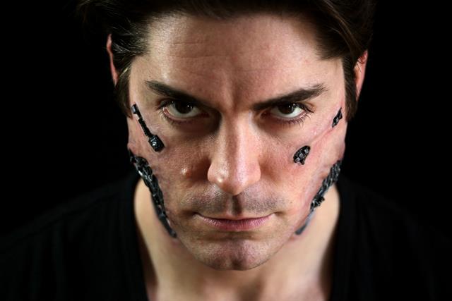 Photo Cyborg Face (1)_640x427