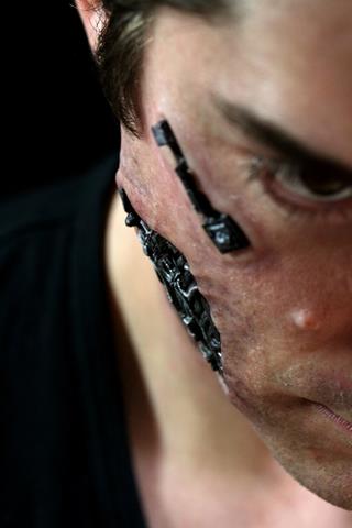 Photo Cyborg Face (4)_320x480